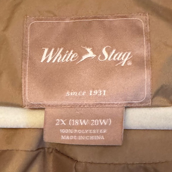 White Stag Sz 2X Tan Rain Trench Coat w pockets/built in back belt details, hood - Picture 2 of 10